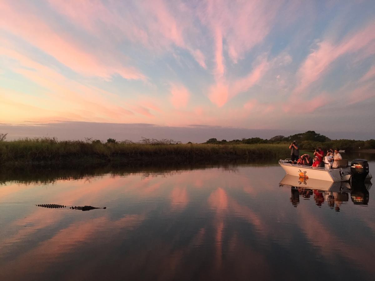 Point Stuart Wilderness Lodge Екстериор снимка